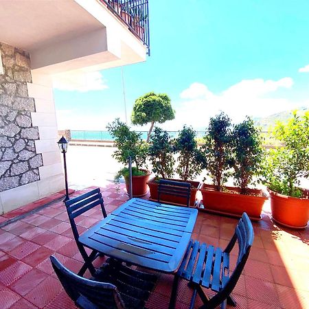 Appartement Casa Luca à Forza dʼAgro Extérieur photo