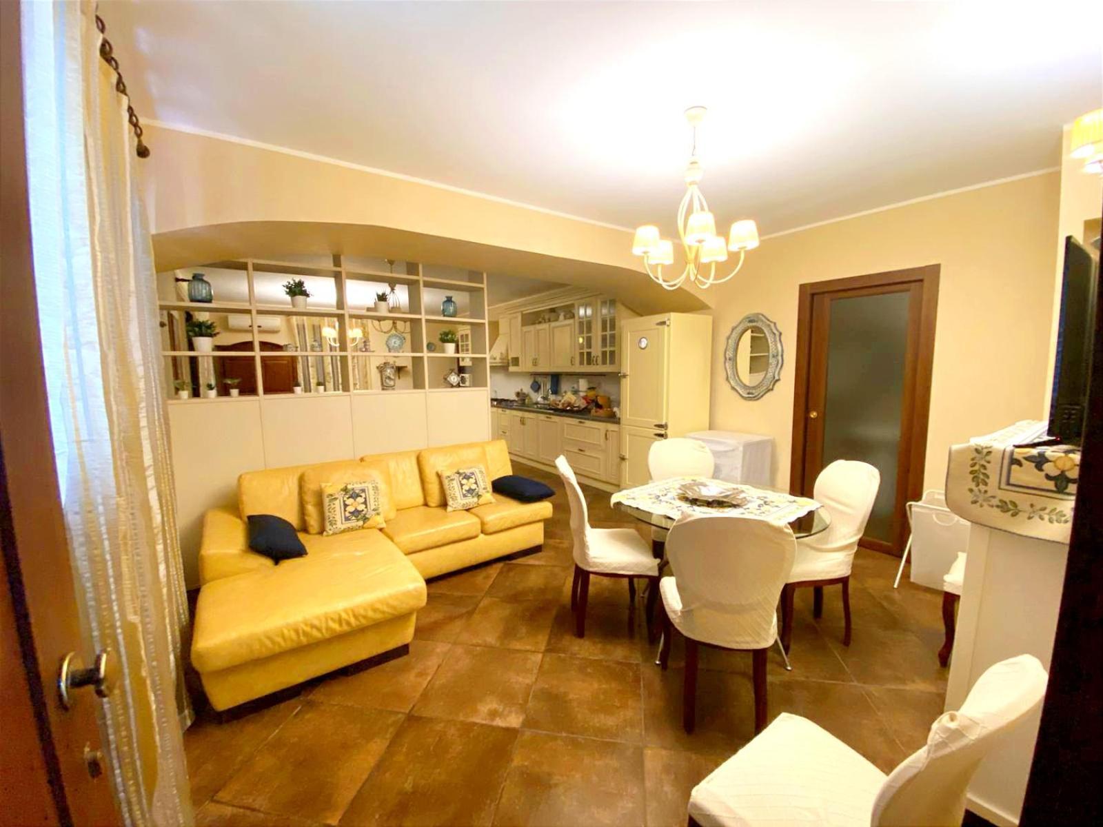 Appartement Casa Luca à Forza dʼAgro Extérieur photo