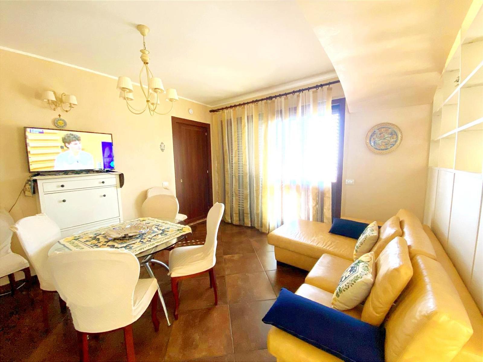 Appartement Casa Luca à Forza dʼAgro Extérieur photo